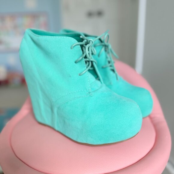 Pastel Mint Wedge Heels - Picture 5 of 9